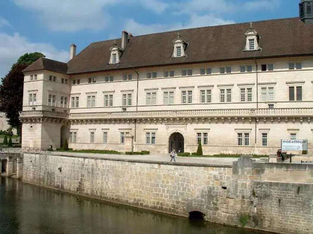 Collegiale Proche Centre Home-one Dole